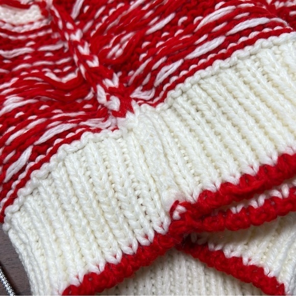Y2K Ricki Snowflake Hand Knit Crew Neck Sweater Size M NWT Red Cream Chunky Knit - Picture 11 of 13